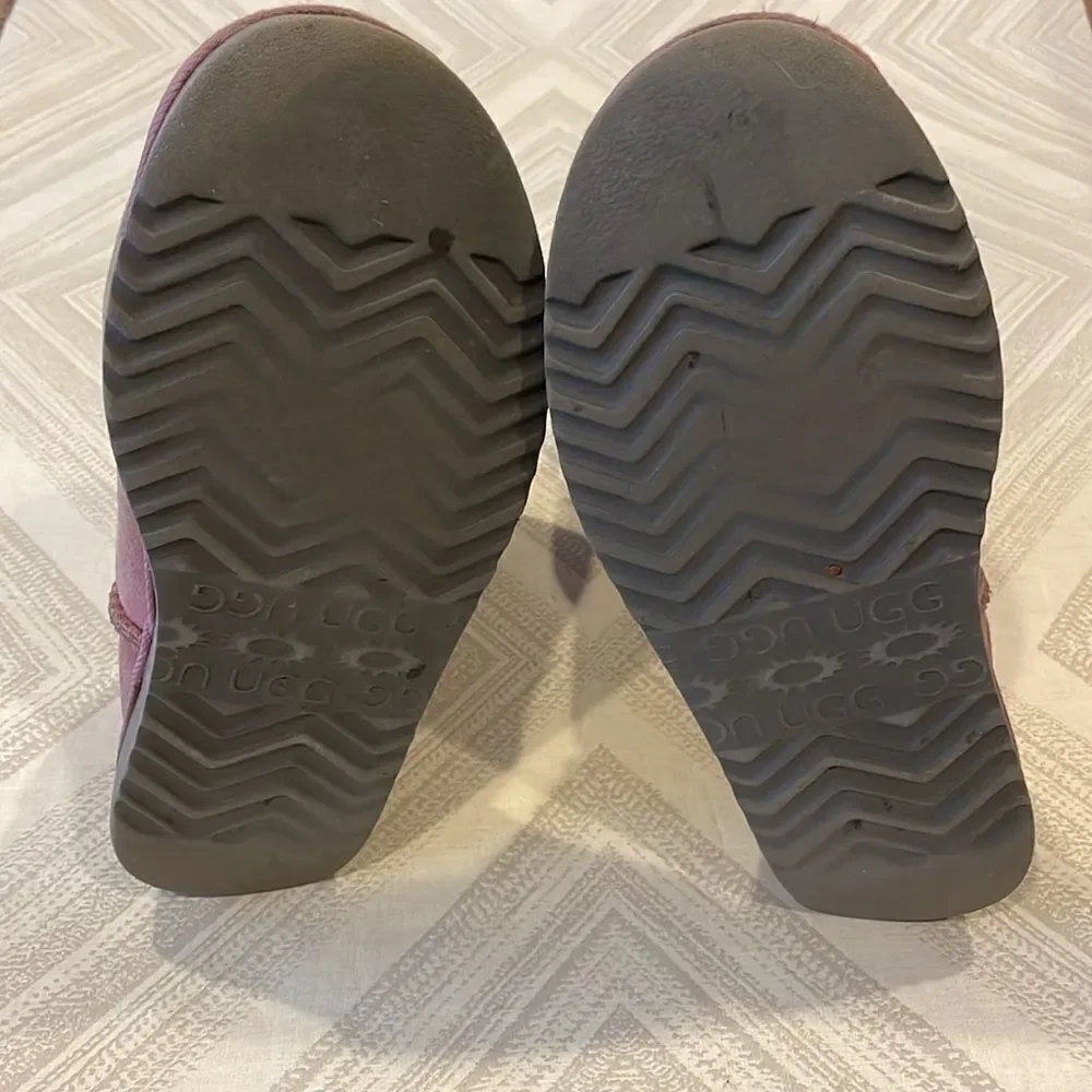 Ugg Women’s Pink Ankel Length Boots Size 7